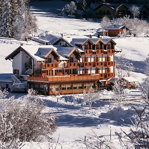 Hotel Kapriol Castello Tesino Exterior photo