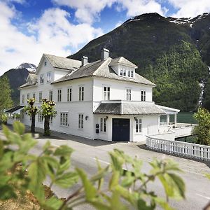 Fjaerland Fjordstove Hotell - Huseby Hotelldrift As Exterior photo