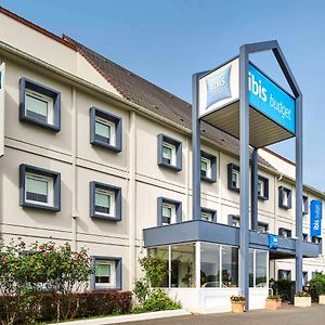 Hotel Ibis Budget Santeny Exterior photo