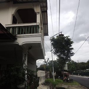 Hotel Lotus Borobudur Magelang Exterior photo