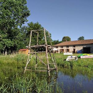 La Tribu De Lavaud Bed and Breakfast Saint-Quentin-sur-Charente Exterior photo