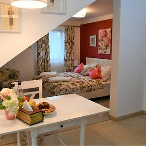 Nonas Bed&Breakfast Bed and Breakfast Monaco di Baviera Exterior photo