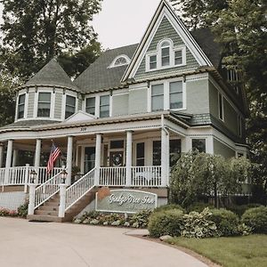 The Ginkgo Tree Bed and Breakfast Mount Pleasant Exterior photo