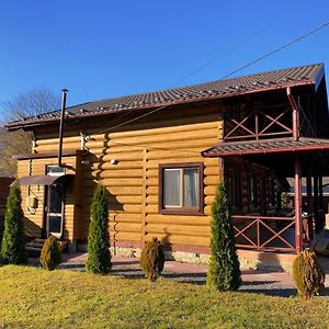 Villa Zarina Guta Exterior photo