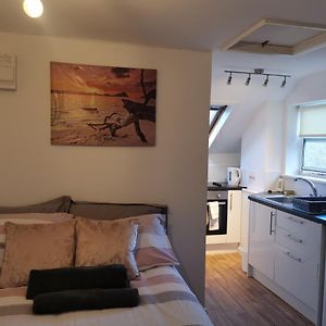 Appartamento Unique Studio III With Free Wifi Maidstone Exterior photo