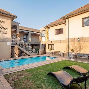 Hotel Stone Olive Jeffreys Bay Exterior photo