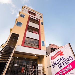 Hotel Oyo Mohan Residency Kurmannapalem Exterior photo