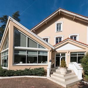 Hotel Les Cèdres Bleus Aurec-Sur-Loire Exterior photo