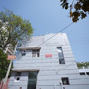 Star Guest House By Wb Inn Gurgaon Exterior photo