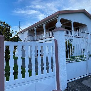 Villa Mer'Pelée Saint-Pierre Exterior photo