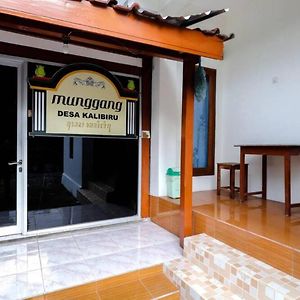 Munggang Homestay By Luxury Degree Yogyakarta Exterior photo