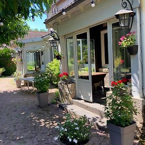 Hostellerie Du Vieux Moulin Autun Exterior photo