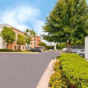 Hotel Courtyard Memphis East/Bill Morris Parkway Exterior photo