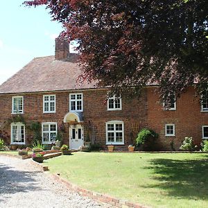 Molland Manor House Bed & Breakfast Bed and Breakfast Sandwich Exterior photo