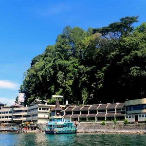 Siantar Hotel Parapat Exterior photo