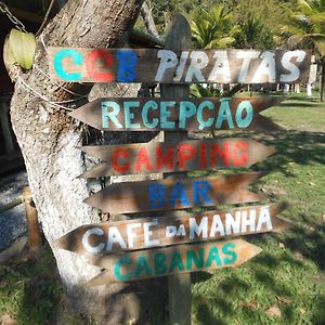 Piratas Cabanas Camping Bar Hotel Parati Exterior photo