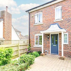 Riverside Stays, Modern House Stays, Shefford, Bedfordshire Exterior photo