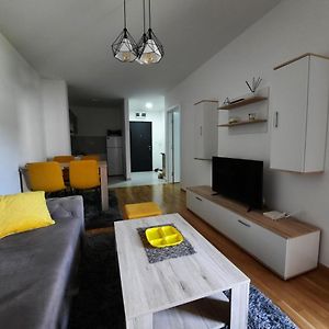 Appartamento Apartman Bulevar Doboj Exterior photo