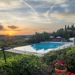 Hotel Laticastelli Country Relais Rapolano Terme Exterior photo