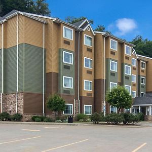 Sleep Inn & Suites Steubenville At The University Exterior photo