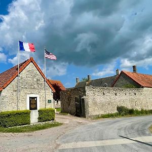 La Ferme Delaunay Bed and Breakfast Saint-Come-du-Mont Exterior photo