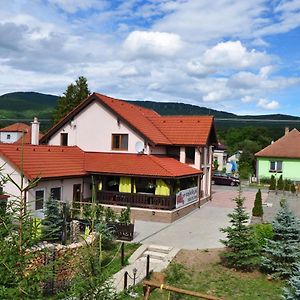 Hotel András penzión Krásnohorské Podhradie Exterior photo