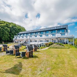 Hotel Koenigslinie Sassnitz Exterior photo