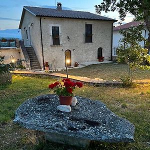 La casa di “Zi Donat” Villa Roccamorice Exterior photo