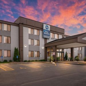 Hotel Best Western Waukesha Grand Pewaukee Exterior photo