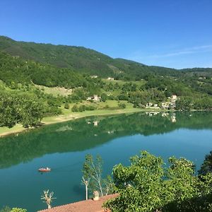 Appartamento Casa sul lago Nonna Gio' Colle di Tora Exterior photo