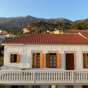 Hotel Traditional Old House Dhërmi Exterior photo