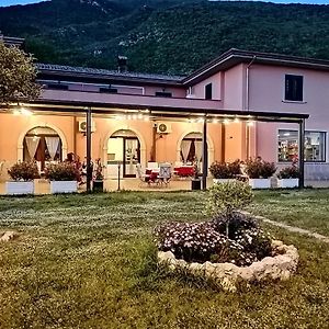 Salisù Country House Affittacamere Mignano Monte Lungo Exterior photo