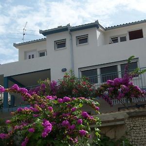 Apartments And Rooms By The Sea Mastrinka, Ciovo - 16695 Traù Exterior photo