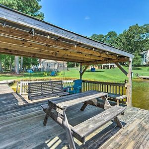 Beautiful Lakefront Retreat With Dock And Grill! Littleton Exterior photo