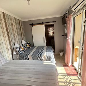 Oteng Lifestyle Bnb Bed and Breakfast Rustenburg Exterior photo