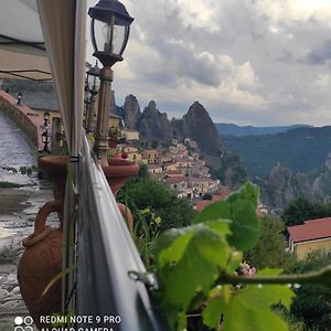 Al Balcone delle Dolomiti MONSERRAT Bed and Breakfast Castelmezzano Exterior photo