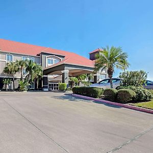 La Quinta By Wyndham Corpus Christi Airport Hotel Exterior photo