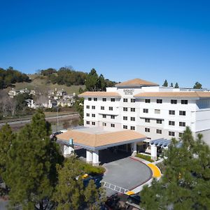 Embassy Suites By Hilton San Rafael Marin County Exterior photo