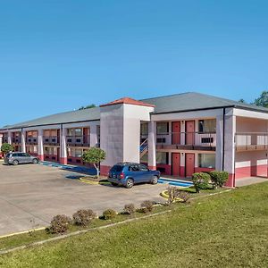 Econo Lodge Inn&Suites Forest Exterior photo