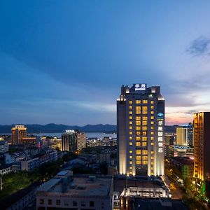 Huachen International Hotel Hangzhou Exterior photo