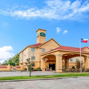 Hotel La Quinta By Wyndham Pasadena Exterior photo