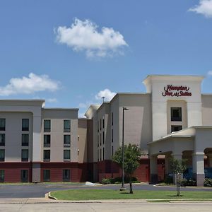 Hampton Inn & Suites Alexandria Exterior photo