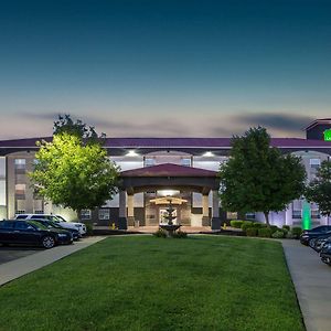 Hotel La Quinta By Wyndham Blue Springs Exterior photo