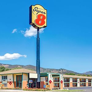 Hotel Super 8 By Wyndham Yreka Exterior photo