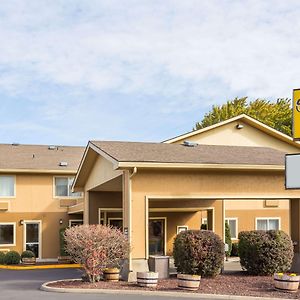 Hotel Super 8 By Wyndham Lagrande La Grande Exterior photo