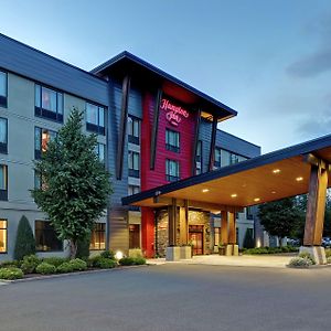 Hampton Inn By Hilton Chilliwack Exterior photo