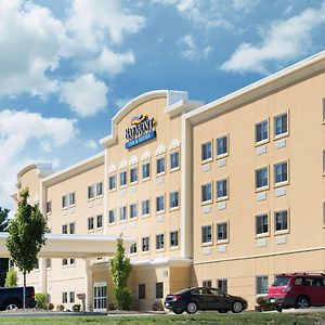 Hotel Baymont By Wyndham Erie Exterior photo