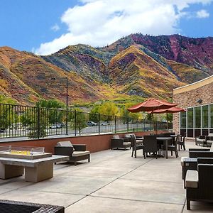 Hotel Courtyard By Marriott Glenwood Springs Exterior photo