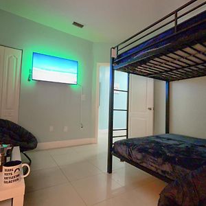 Marlins Park Suites - Apartment 4 - Cafe Colada Suite Miami Exterior photo