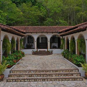 Hacienda La Esperanza Bed and Breakfast Copan Ruinas Exterior photo